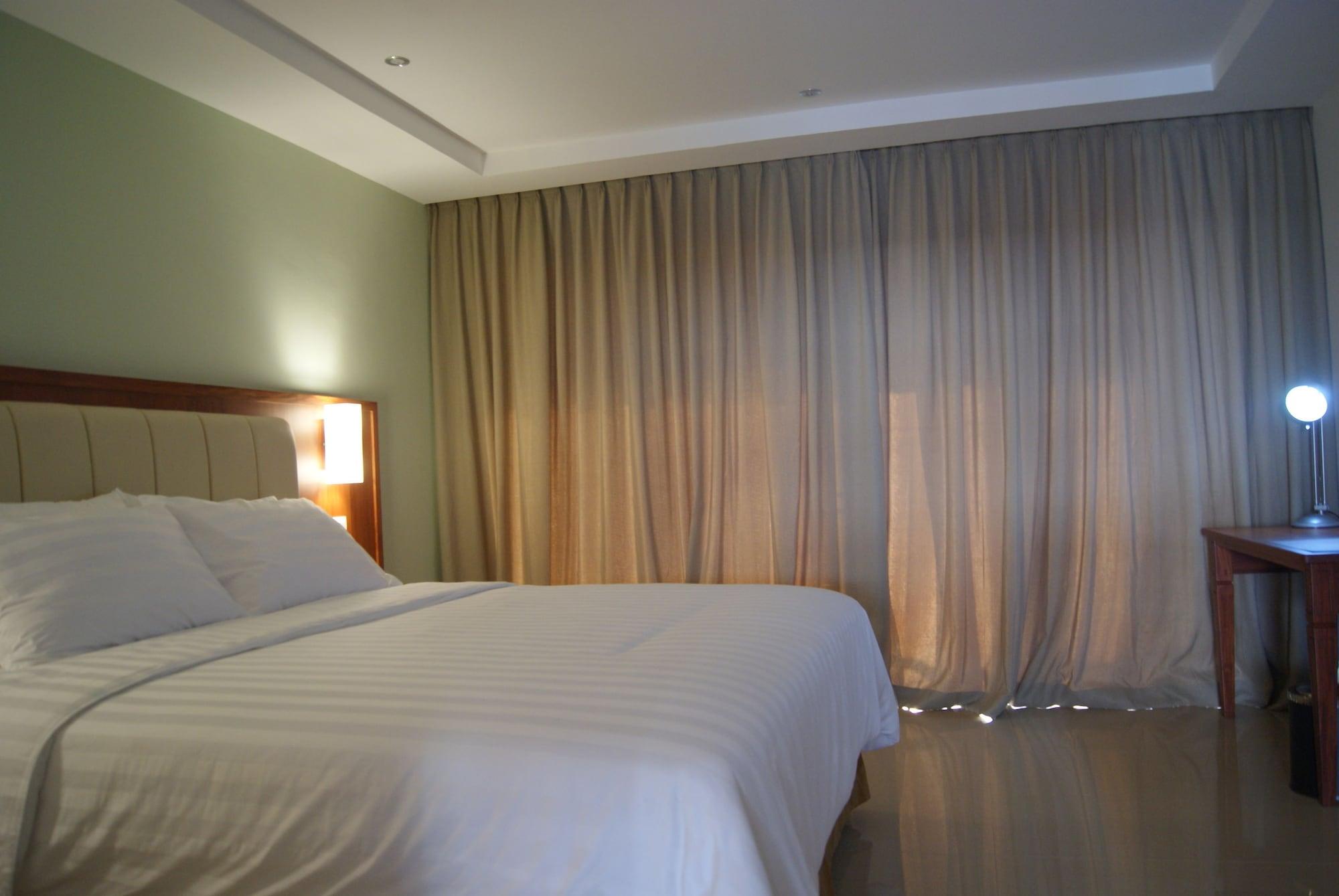 Thong'S Inn Hotel Kualanamu Медан Экстерьер фото
