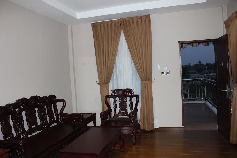 Thong'S Inn Hotel Kualanamu Медан Экстерьер фото