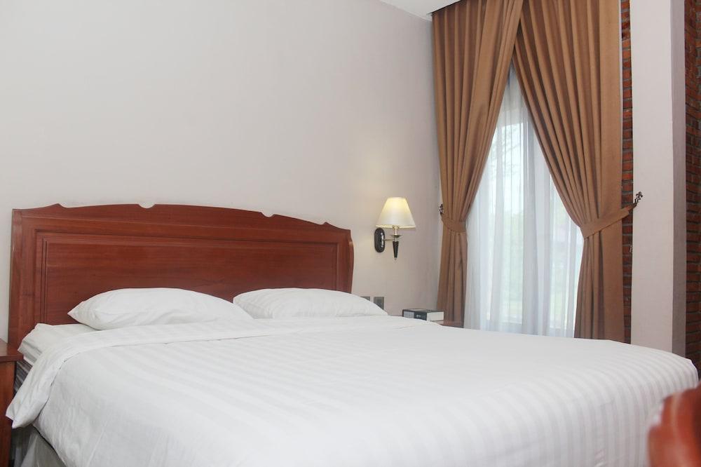 Thong'S Inn Hotel Kualanamu Медан Экстерьер фото