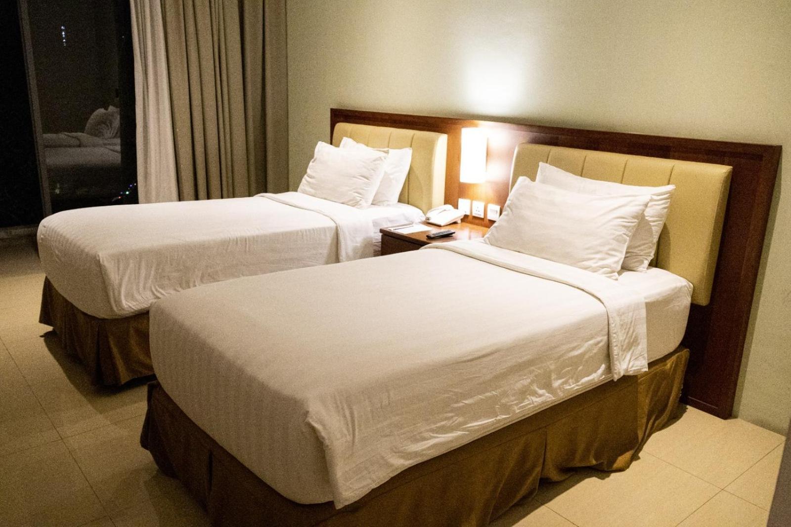 Thong'S Inn Hotel Kualanamu Медан Экстерьер фото