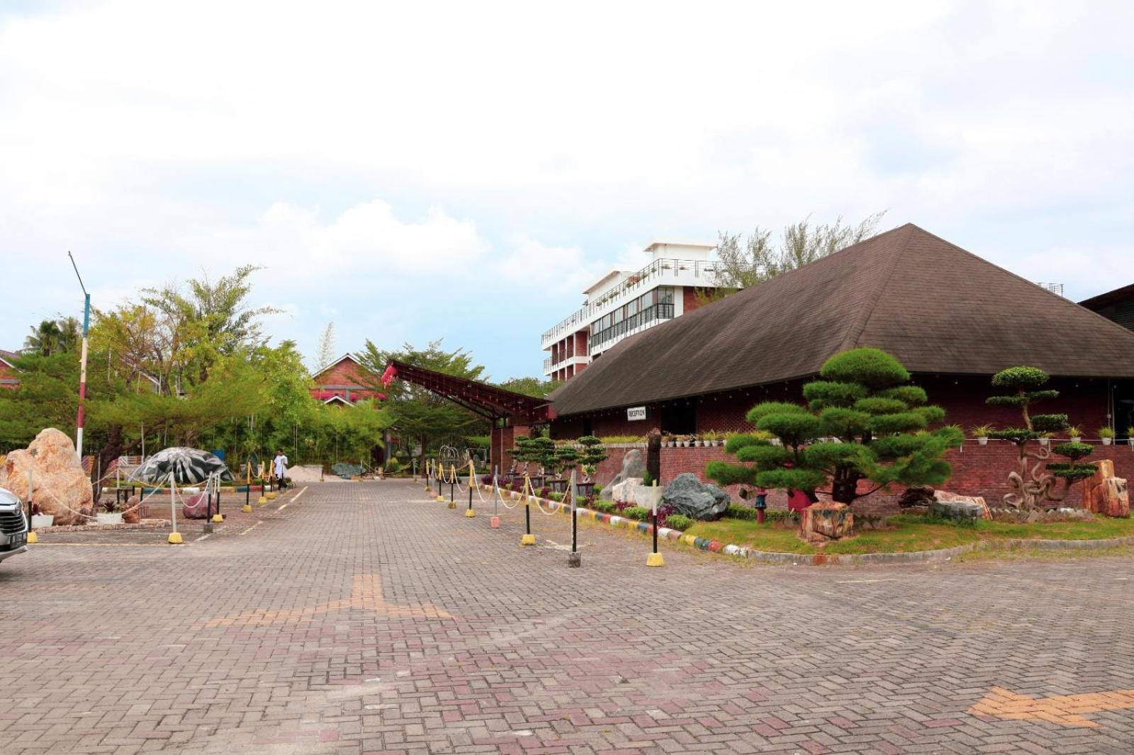 Thong'S Inn Hotel Kualanamu Медан Экстерьер фото