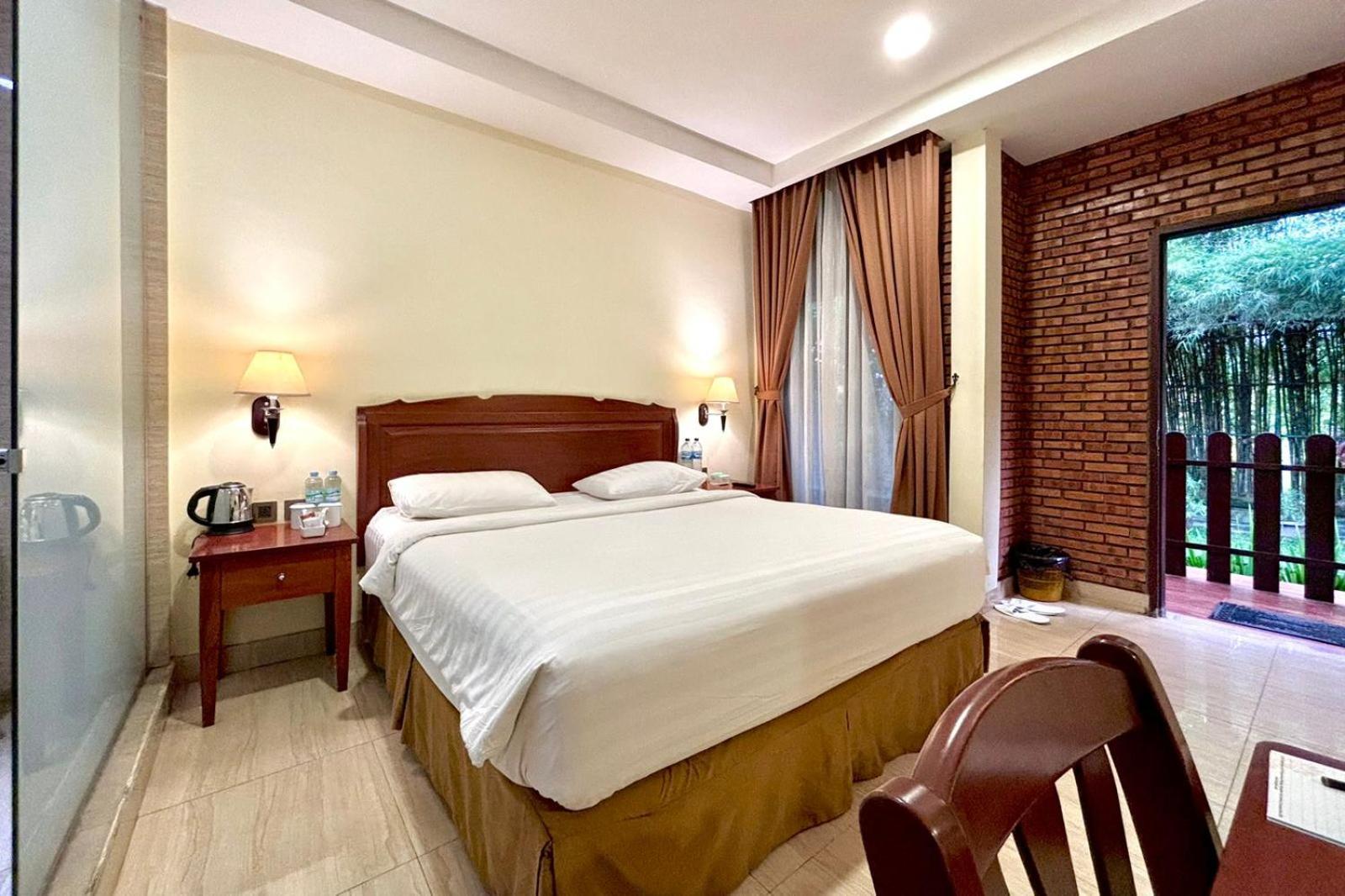 Thong'S Inn Hotel Kualanamu Медан Экстерьер фото