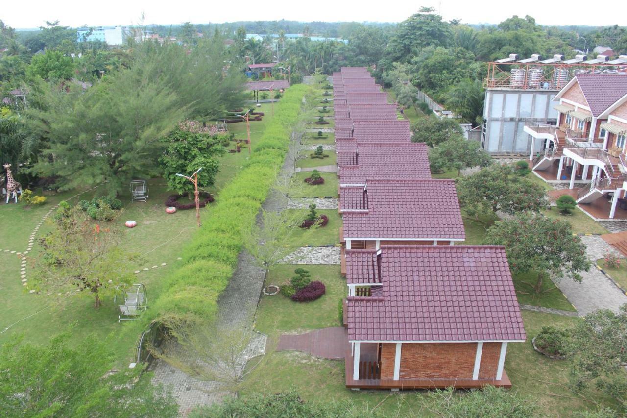 Thong'S Inn Hotel Kualanamu Медан Экстерьер фото